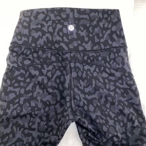 Meet your Posher, Lululemon